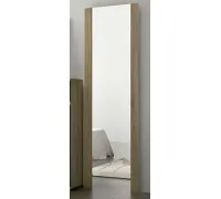 Mural con Luna Priego Cambria